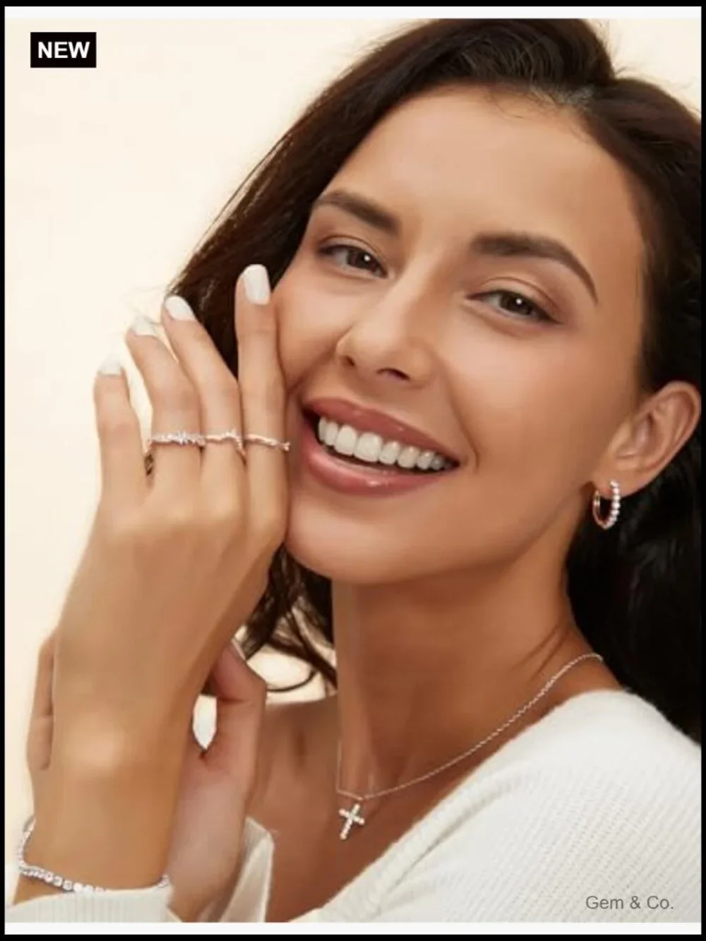 Curved V Shaped CZ Stackable Wedding Ring Size 7